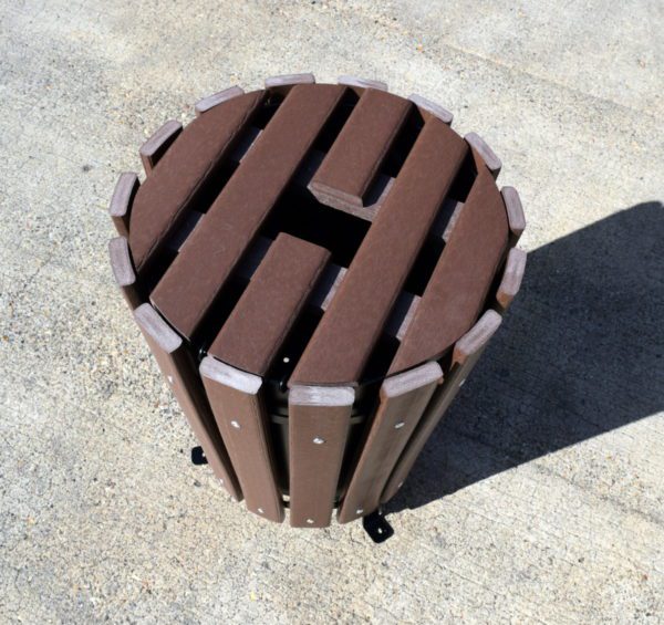 Slatted-Litter-Bin-Hole-Lid